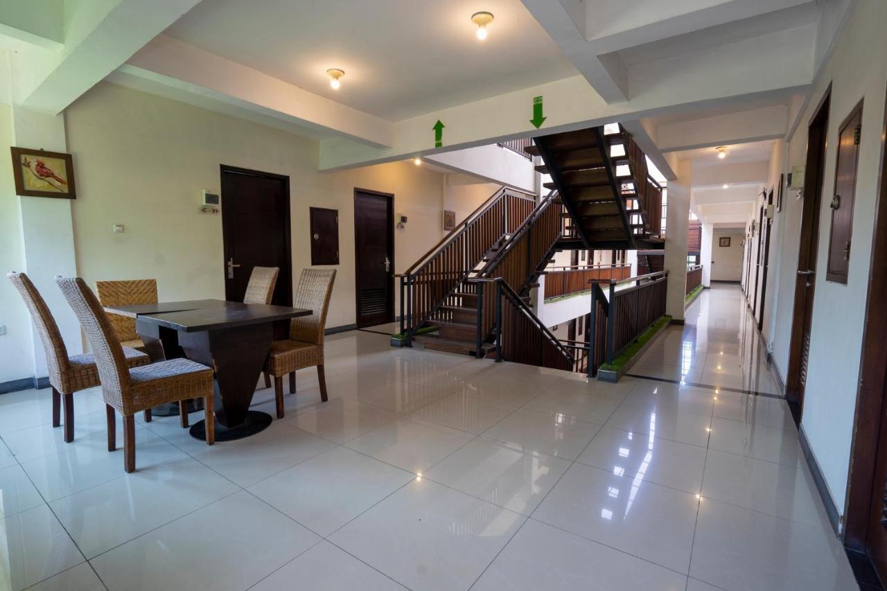 Dago'S Hill Hotel Bandung Buitenkant foto