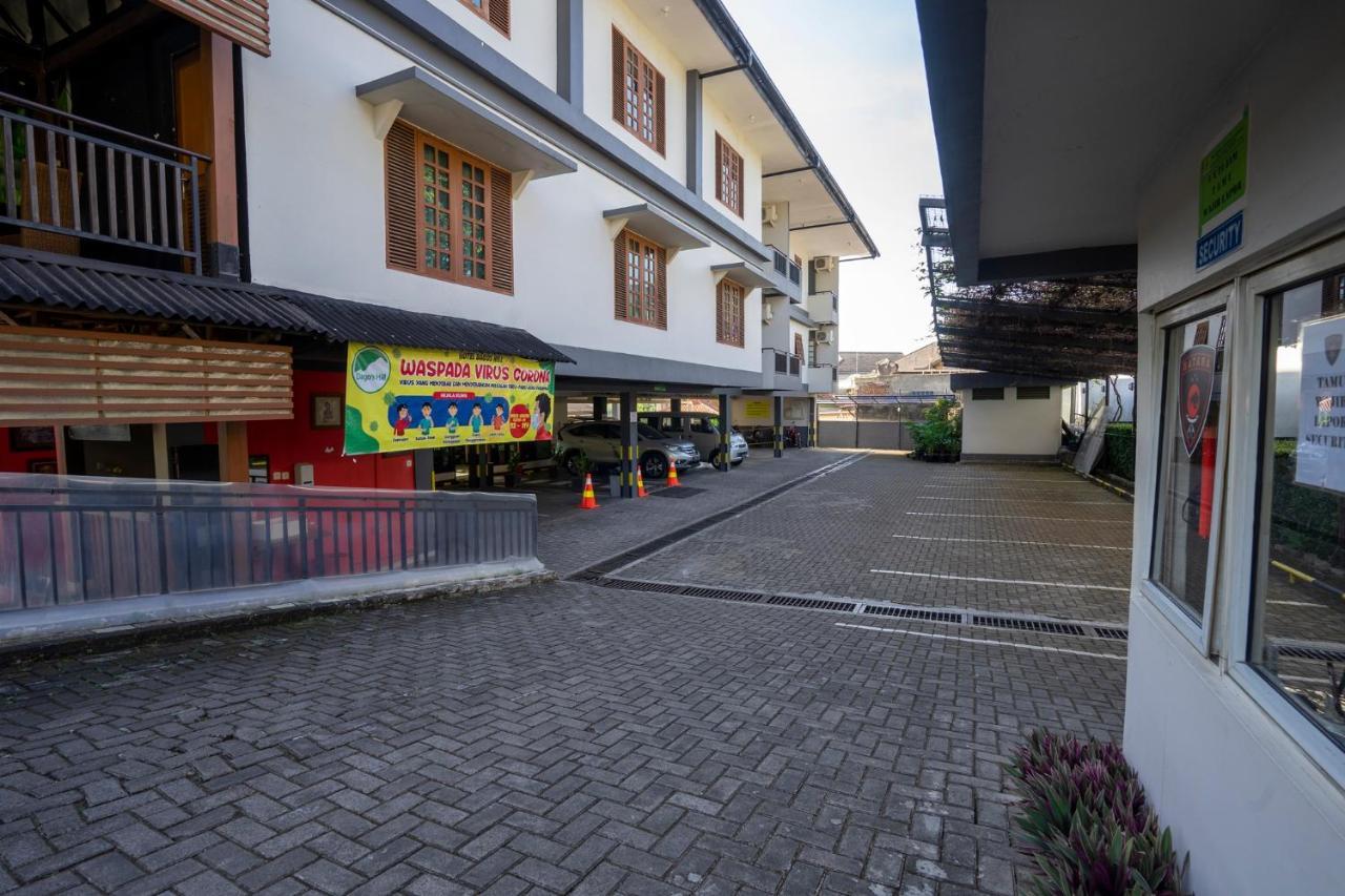 Dago'S Hill Hotel Bandung Buitenkant foto